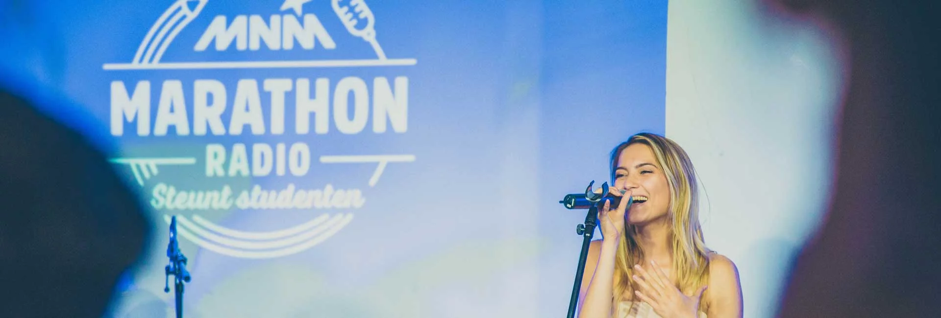 Ghost rockers knallen op het marathonradiohuispodium!