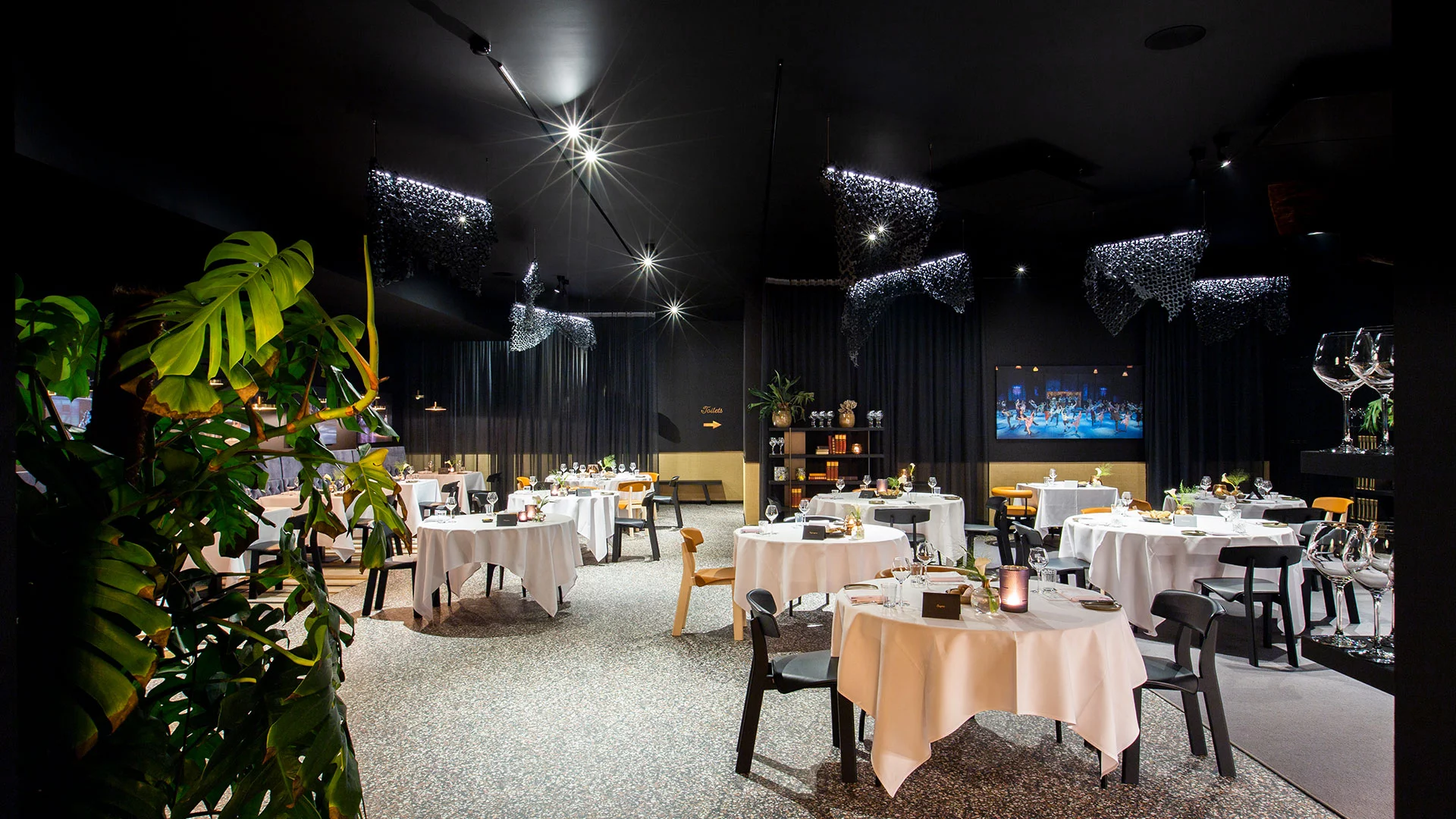 Roger van Damme opent exclusief restaurant in het Studio 100 Pop-Up Theater