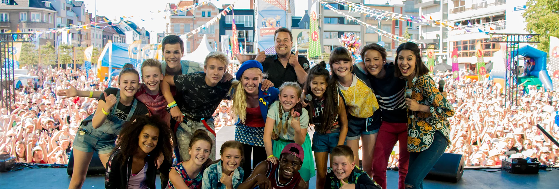 Gouden plaat voor de cast van Kadanza Together!