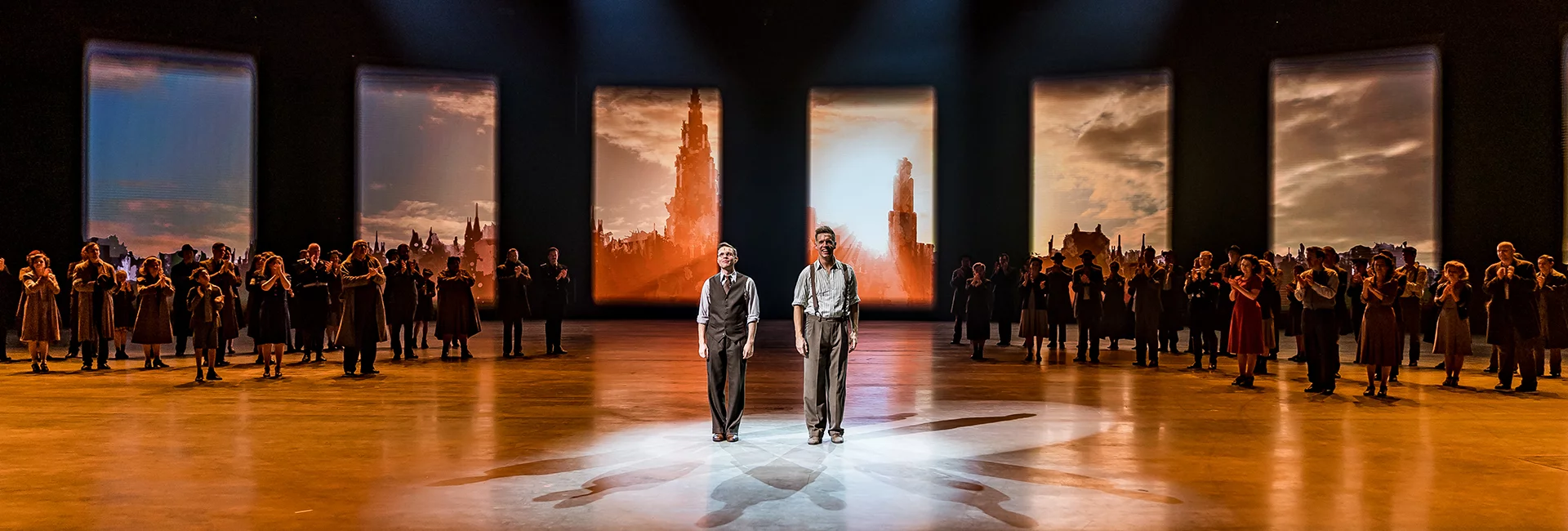James Cooke maakt debuut als Louis in spektakel-musical 40-45!