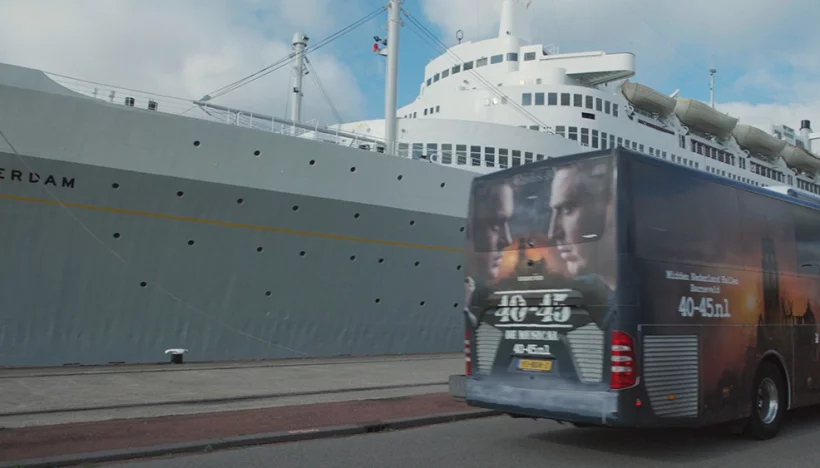 Afbeelding nieuwsartikel: 'Nieuwe castleden van '40-45 de Musical' op historische tour door Rotterdam'
