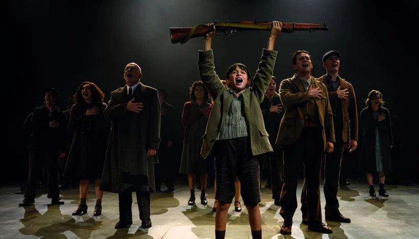 Afbeelding nieuwsartikel: 'Schrijf je hier in voor de kinderaudities van 40 - 45, de Musical.'